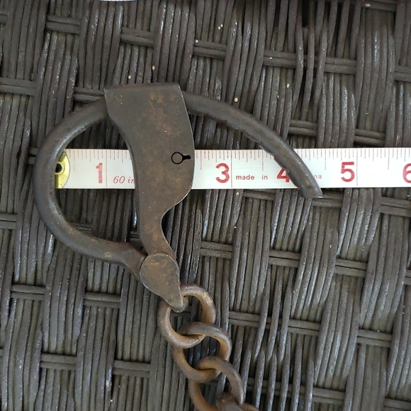 1800s Handcuffs Antique Tower's Double Lock Swivel Link Handcuffs - Picture 11 of 15